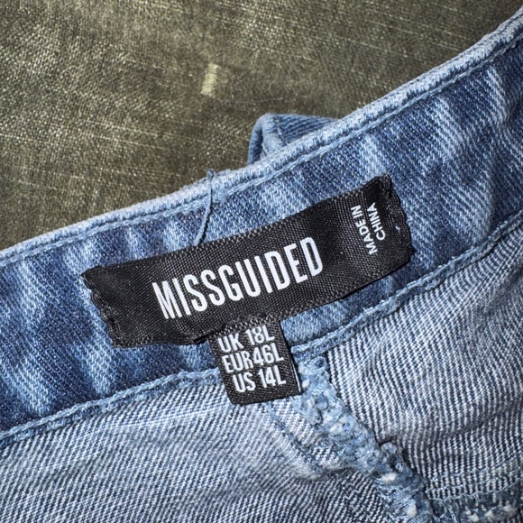 Missguided Distressed Denim - Picture 3 of 3